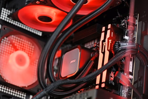 Actina stalinis kompiuteris Intel Core Ultra 5 245KF, 16 GB DDR5, 1 TB SSD, AMD Radeon RX 9060 XT, Midi Tower, juodas