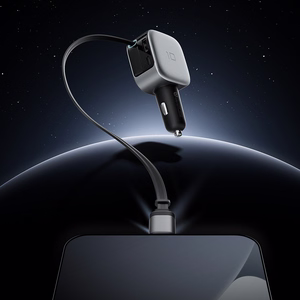Cuktech CC903P automobilinis įkroviklis 100 W, su ekranu ir 70 cm įtraukiamu USB-C laidu – pilkas