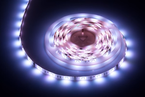 Комплект освещения: лента 5050 SMD на 150 светодиодов, блок питания и контроллер цвета