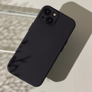Чехол Liquid Silicone 1.5mm Apple iPhone 16e 17e чёрный