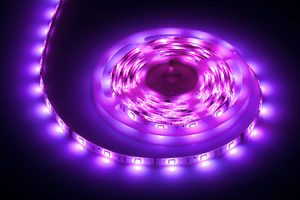 Комплект освещения: лента 5050 SMD на 150 светодиодов, блок питания и контроллер цвета