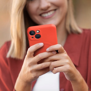 Чехол для iPhone 14 Pro силиконовый Mag Cover совместимый с MagSafe красный