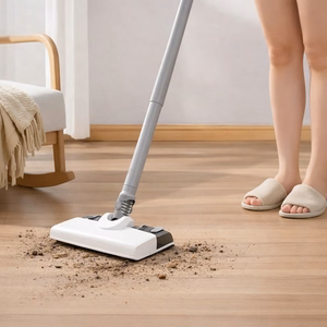 Cordless vacuum cleaner Reach LC-620 white
