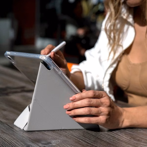 STM OPP atverčiamas dėklas, skirtas iPad Air 13" M4 (2026) / M3 (2025) / M2 (2024), juodas