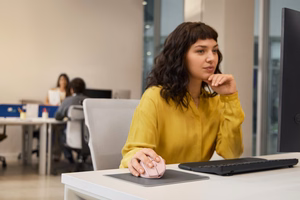 HP Tilt Ergo PNK MSE 720M EMEA-INTL EN L kompiuterio pelė Dešinės rankos RD belaidis ryšys + Bluetooth 6000 DPI
