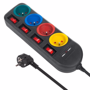 "Maclean" maitinimo juosta, 4 kištukinių lizdų ilgintuvas + 2xUSB, su jungikliais, 250VAC/10A, 2,1A 5V, 1,5 m, juoda, MCE229 B