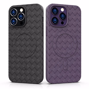 Magnetinis pintas dėklas iPhone 15 Pro - juodas