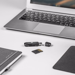 REBEL r61 USB 3.0 memory card reader