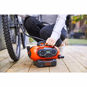 Black & Decker BDCINF18N-QS oro kompresorius 160 l/min AC / cigarečių degiklis