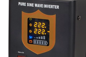 KEMOT PROsinus-500 rezervinis maitinimo šaltinis, grynos sinusoidės keitiklis su įkrovimo funkcija, 12 V/230 V, 500 VA/300 W, juodas