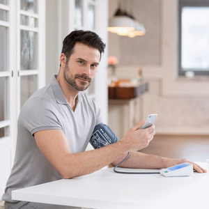 Medisana BU 584 Connect žasto kraujospūdžio matuoklis, baltas