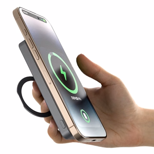 Dudao K28 10000mAh PD 22.5W Magnetinė išorinė baterija su metaliniu dėklu ir žiedo stovu - sidabrinė