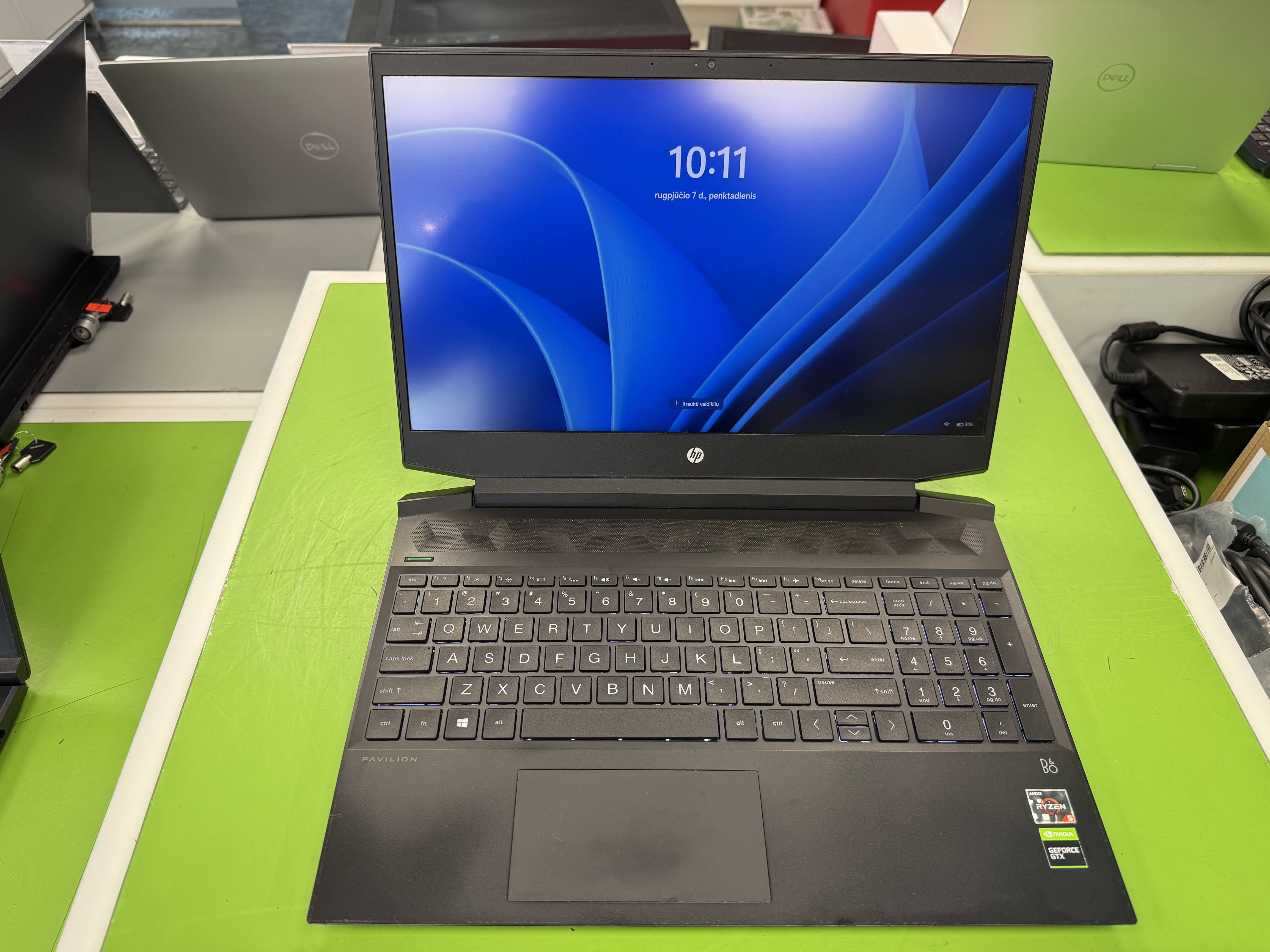 HP Pavilion Gaming 15-ec0901na Ryzen 5-3550H / GTX  1650 / 512GB NVMe / 16GB DDR4 / 15.6"