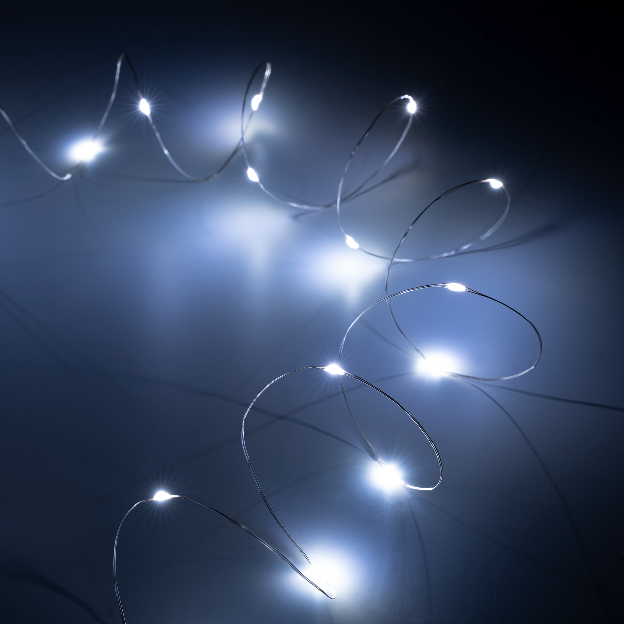 Christmas string lights, 20 mini LEDs, cool white