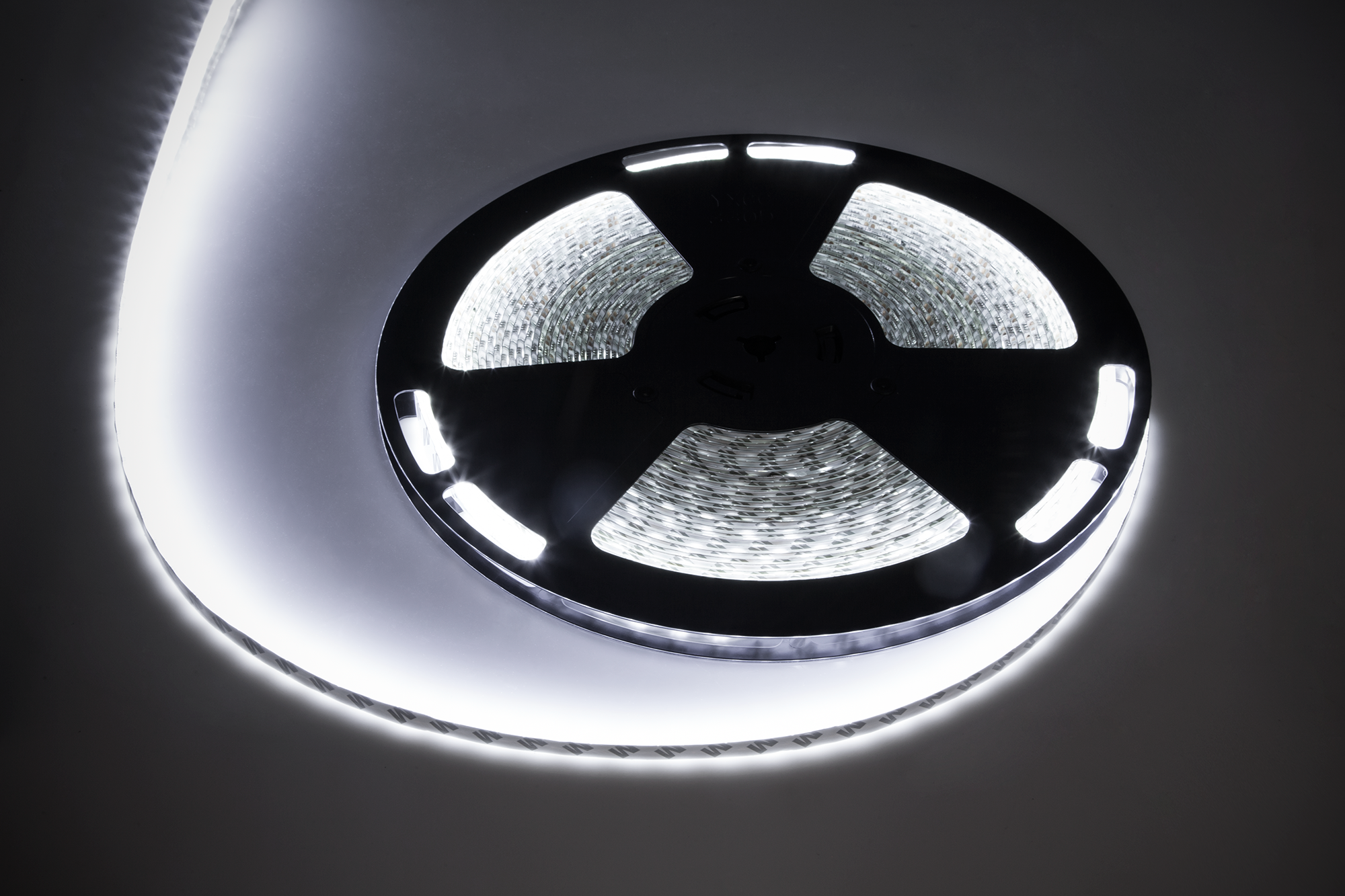 Rebel vandeniui atspari LED juosta, 25 m, šaltai balta, 1500 x 5050 SMD, 12 V